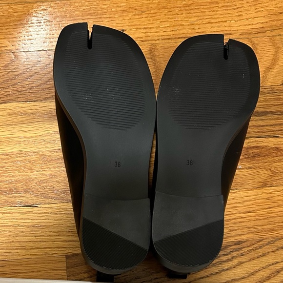 Tabi split toe flats - Picture 2 of 2